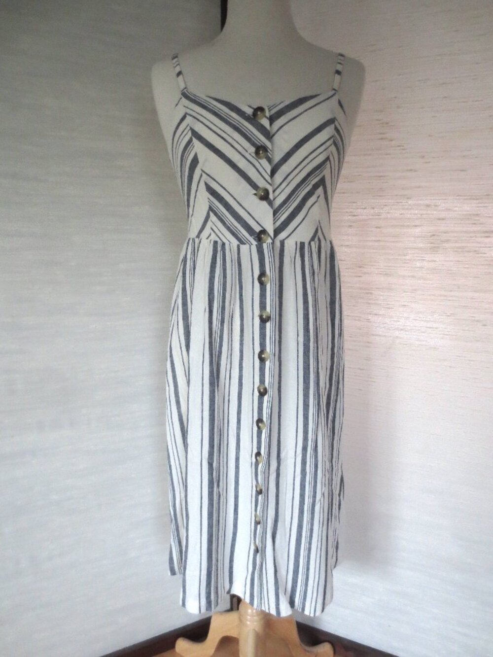 Pretty Linen and Viscose Blue and Cream Stripe Summer Midi Dress S Small
